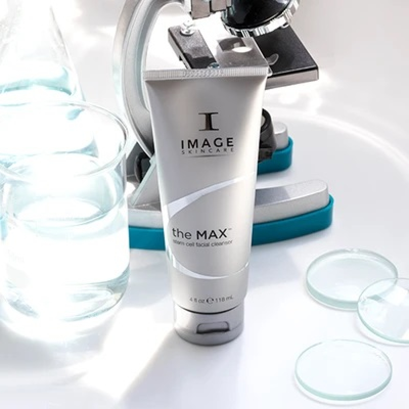 Sữa rửa mặt phục hồi và nuôi dưỡng da hoàn hảo Image the max stem cell facial cleanser